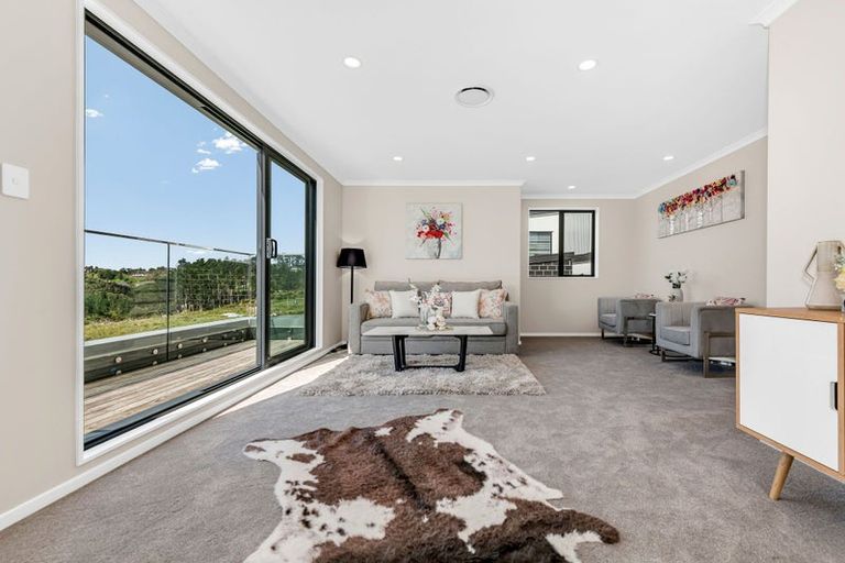 Photo of property in 25 Bremner Ridge Street, Flat Bush, 2019
