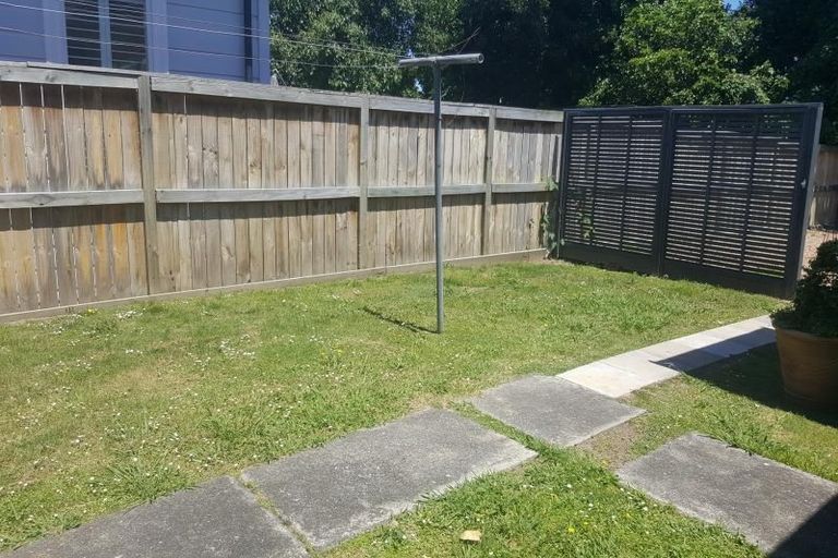 Photo of property in 4/156 Hinemoa Street, Birkenhead, Auckland, 0626