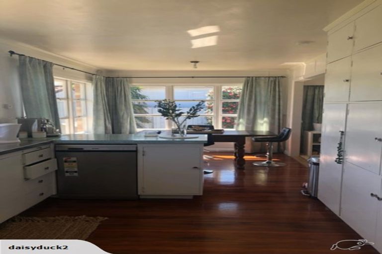 Photo of property in 86 Williams Street, Cambridge, 3434