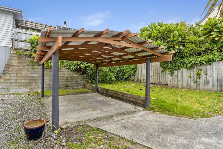 Photo of property in 102a Seaview Road, Paraparaumu Beach, Paraparaumu, 5032