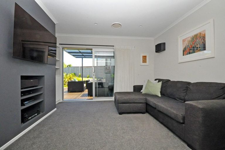 Photo of property in 9 Magnolia Lane, Kaukapakapa, Helensville, 0875