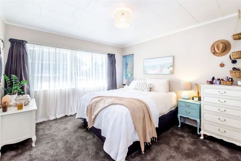 Photo of property in 39 The Drive, Paraparaumu Beach, Paraparaumu, 5032