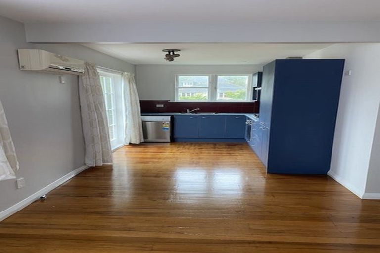 Photo of property in 17a Stephen Street, Johnsonville, Wellington, 6037