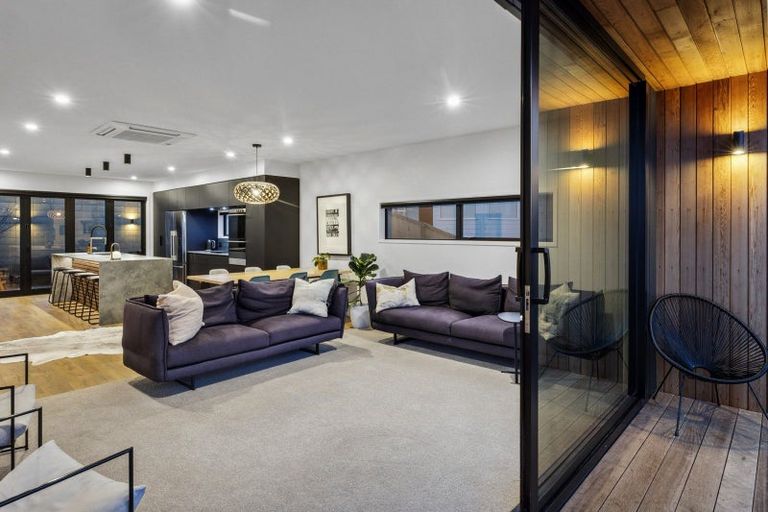 Photo of property in 1/2 Clayton Street, Saint Clair, Dunedin, 9012