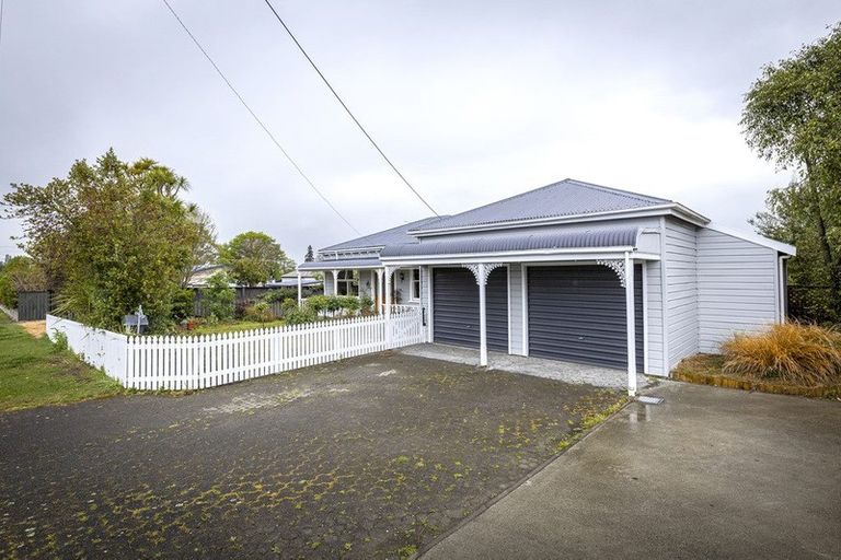 Photo of property in 1 Wright Street, Geraldine, 7930