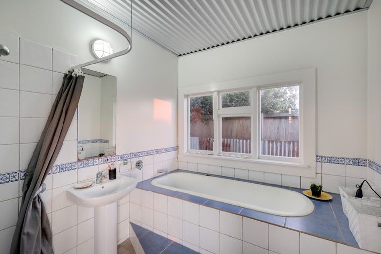 Photo of property in 376 Marine Parade, South New Brighton, Christchurch, 8062