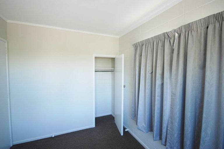 Photo of property in 1/16 Roberts Road, Glenfield, Auckland, 0629
