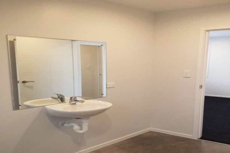 Photo of property in 2 Huetu Place, Bell Block, New Plymouth, 4312