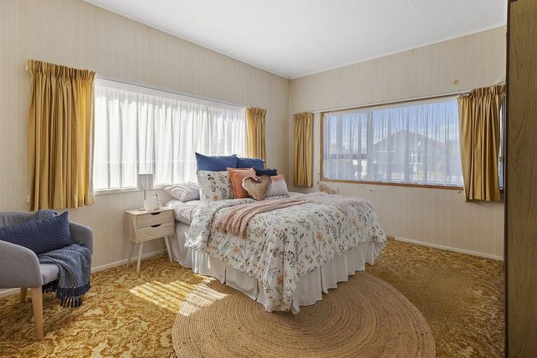 Photo of property in 102 Yule Street, Lyall Bay, Wellington, 6022