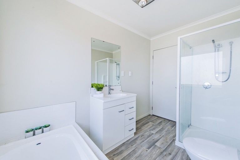 Photo of property in 39 Pakohe Street, Pegasus, 7612