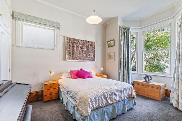 Photo of property in 17 Armour Avenue, Mount Victoria, Wellington, 6011