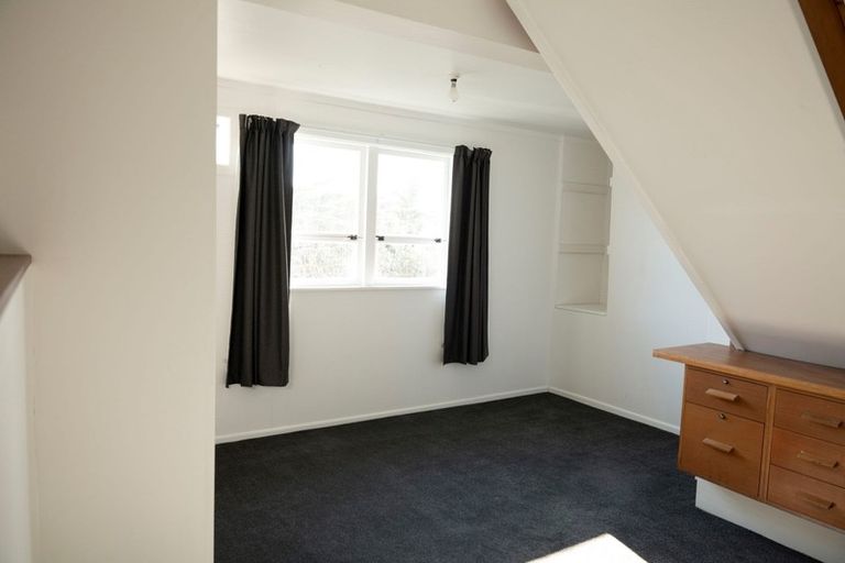 Photo of property in 43 Tannadyce Street, Strathmore Park, Wellington, 6022