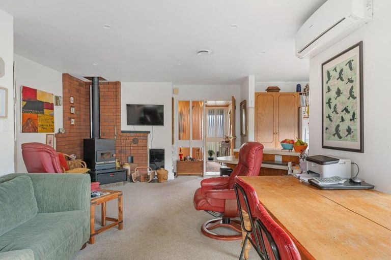 Photo of property in 2 Webb Place, Taradale, Napier, 4112