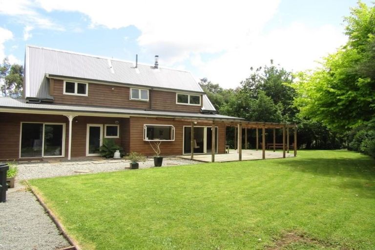 Photo of property in 2 Colletts Road, Mangaroa, Upper Hutt, 5371