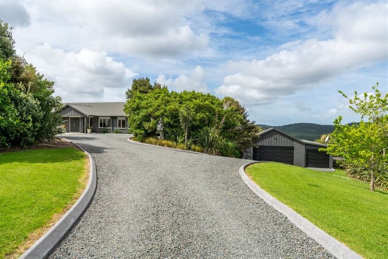 Photo of property in 110 Zanders Road, Helensville, Waimauku, 0882