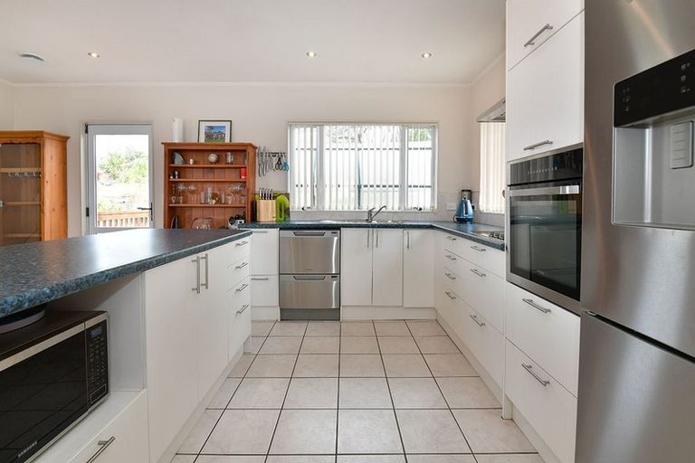Photo of property in 483 Whangaparaoa Road, Stanmore Bay, Whangaparaoa, 0932