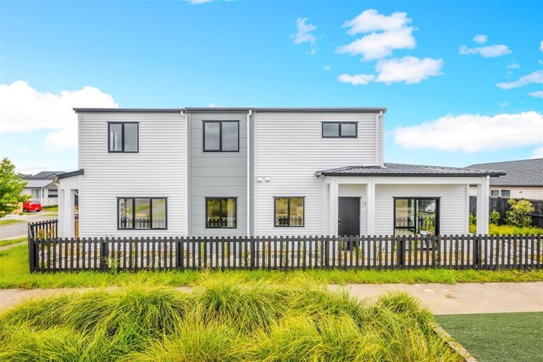 Photo of property in 13 Aho Lane, Karaka, Papakura, 2113