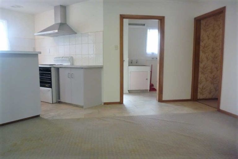 Photo of property in 74 Oakhampton Street, Hornby, Christchurch, 8042