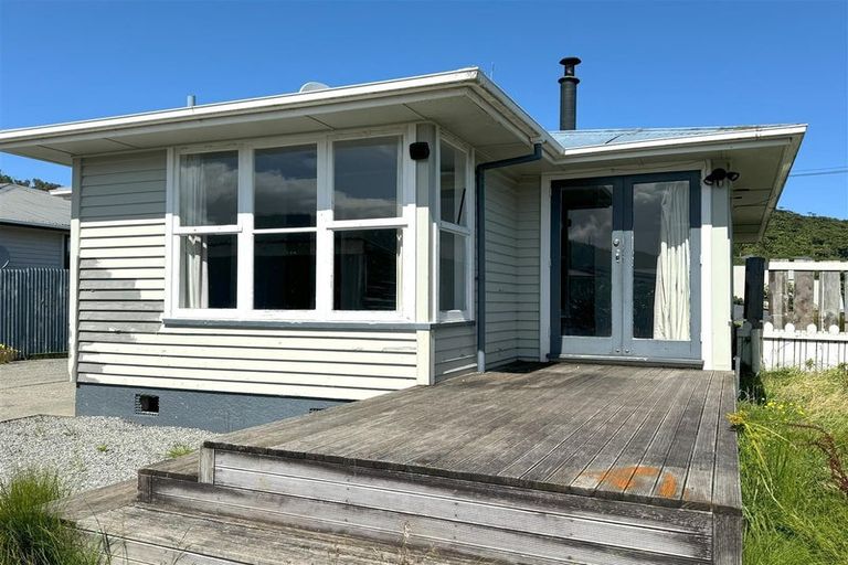 Photo of property in 3 Masters Street, Greymouth, 7805