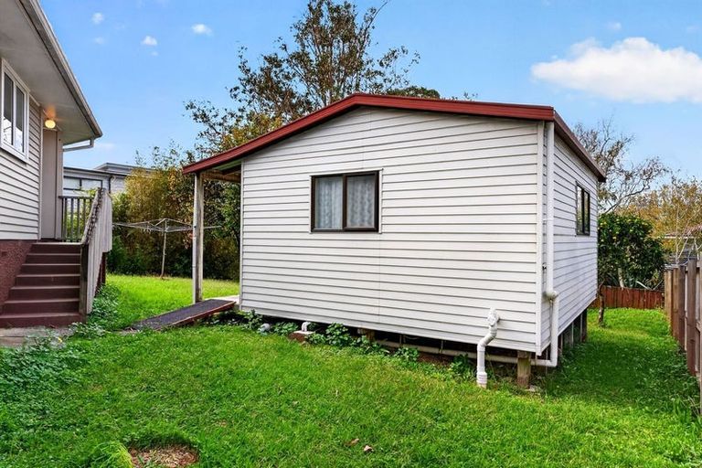 Photo of property in 37 Bruce Road, Glenfield, Auckland, 0629