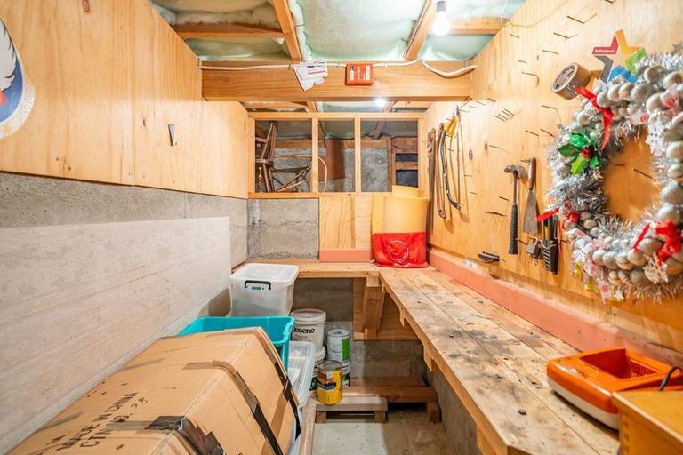 Photo of property in 80 Gemstone Drive, Birchville, Upper Hutt, 5018