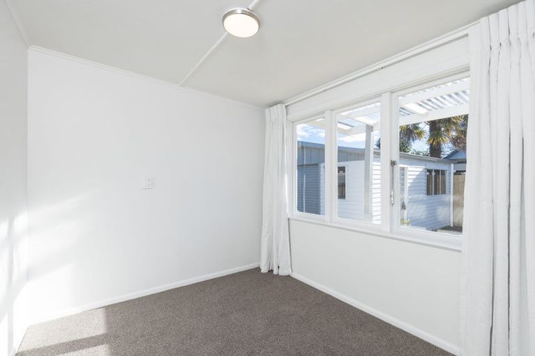 Photo of property in 24 Gladstone Road, Richmond, 7020