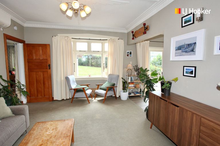 Photo of property in 64 Middleton Road, Kew, Dunedin, 9012