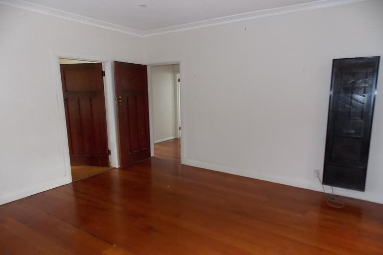 Photo of property in 61 Friend Street, Karori, Wellington, 6012
