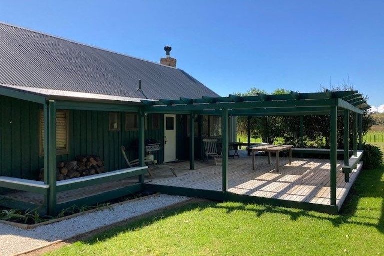Photo of property in 570 Rahuikiri Road, Tomarata, Wellsford, 0974