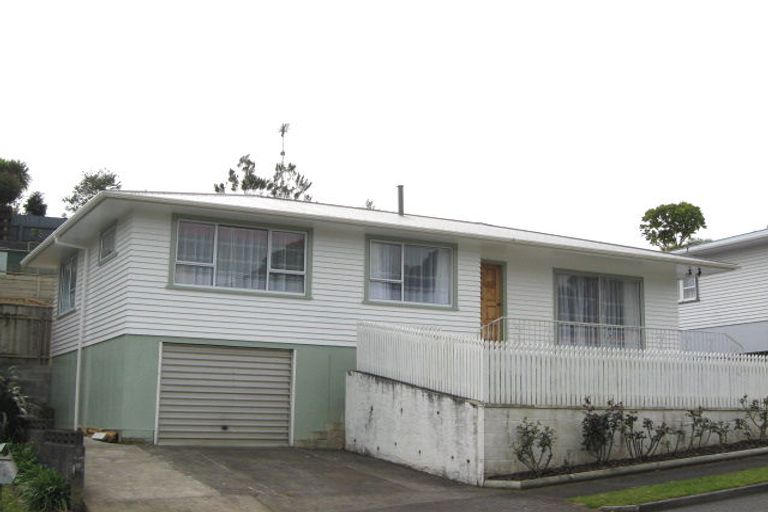 Photo of property in 12 Nash Street, Marfell, New Plymouth, 4310