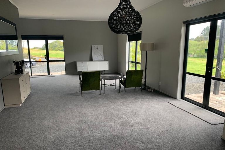 Photo of property in 247 Brookby Road, Brookby, Manurewa, 2576