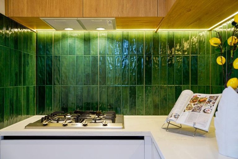 Photo of property in 18 Pukeko Road, Hobsonville, 0616
