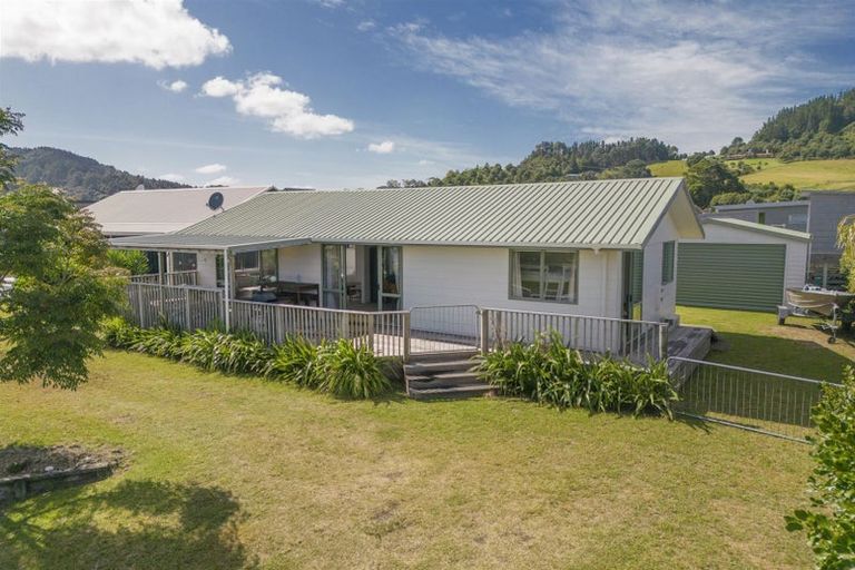 Photo of property in 23 Hawk Hill Crescent, Cooks Beach, Whitianga, 3591