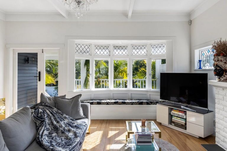 Photo of property in 35 William Denny Avenue, Westmere, Auckland, 1022