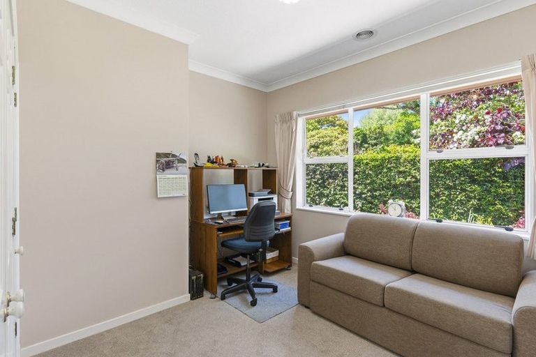 Photo of property in 9 Maple Lane, Waikanae, 5036