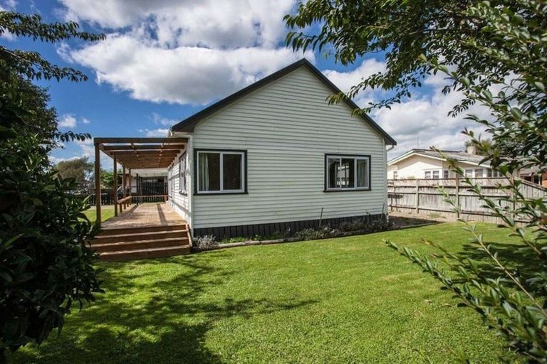 Photo of property in 1 Clare Street, Cambridge, 3434