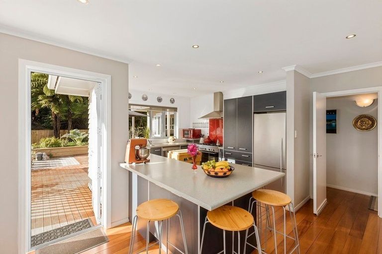 Photo of property in 111 Horoeka Street, Stokes Valley, Lower Hutt, 5019