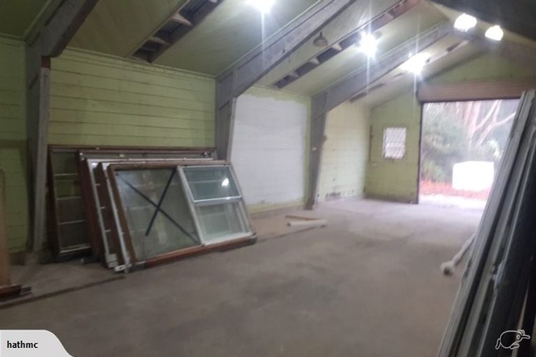 Photo of property in 876 Waitakere Road, Kumeu, 0891