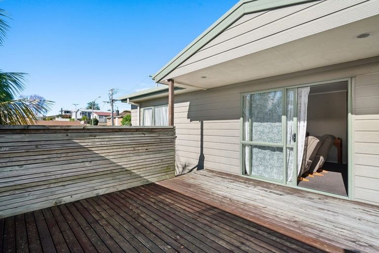 Photo of property in 1/65 Coopers Road, Gate Pa, Tauranga, 3112