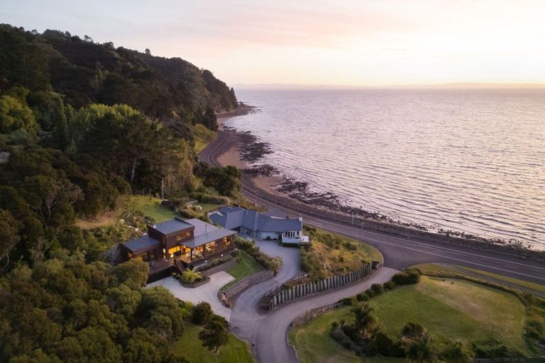 Photo of property in 8 Ngarimu Heights Row, Ngarimu Bay, Thames, 3575