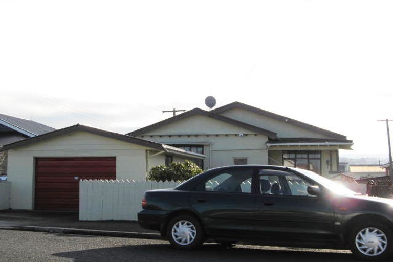 Photo of property in 26 Hargest Crescent, Saint Kilda, Dunedin, 9012