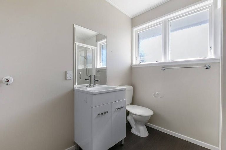 Photo of property in 366a Great South Road, Opaheke, Papakura, 2113