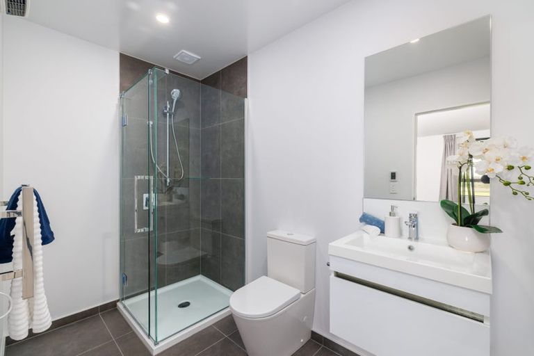 Photo of property in 11 Malaga Crescent, Harewood, Christchurch, 8051