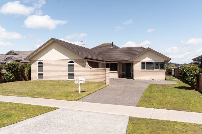 Photo of property in 48 Oreti Crescent, Papamoa Beach, Papamoa, 3118