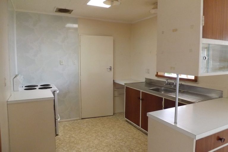 Photo of property in 2/17 Bowling Road, Greenmeadows, Napier, 4112