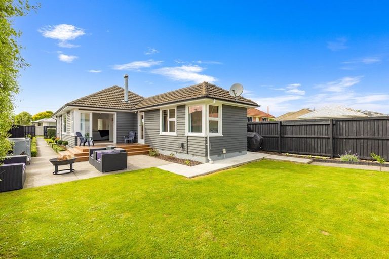 Photo of property in 1/14 Jocelyn Street, Casebrook, Christchurch, 8051