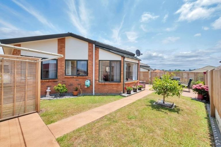 Photo of property in 28/169 Sturges Road, Henderson, Auckland, 0612