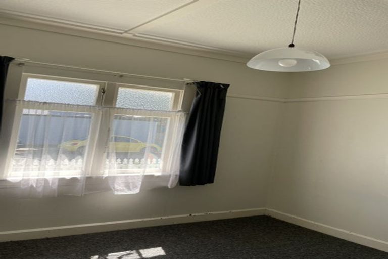 Photo of property in 41 Norton Park Avenue, Fairfield, Lower Hutt, 5011