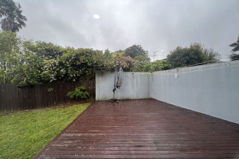 Photo of property in 3 Altair Place, Windsor Park, Auckland, 0632