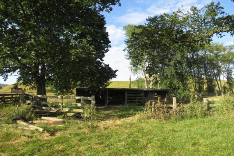 Photo of property in 498 Hinemoa Valley Road, Kaitawa, Pahiatua, 4981
